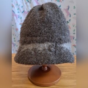 EUC Predator Friendly Grey Wool Neutral Unisex Casual Outdoor Beanie Hat Cap